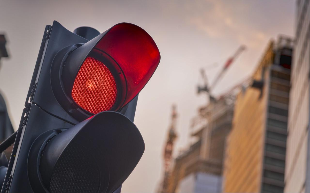 Failing to Comply with Traffic Lights & Road Signals | Red Light Offence